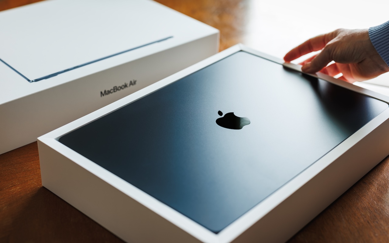 Choosing the Best Mac for a College-Bound Student in 2026